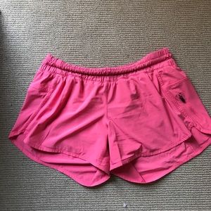 Lululemon tracker shorts